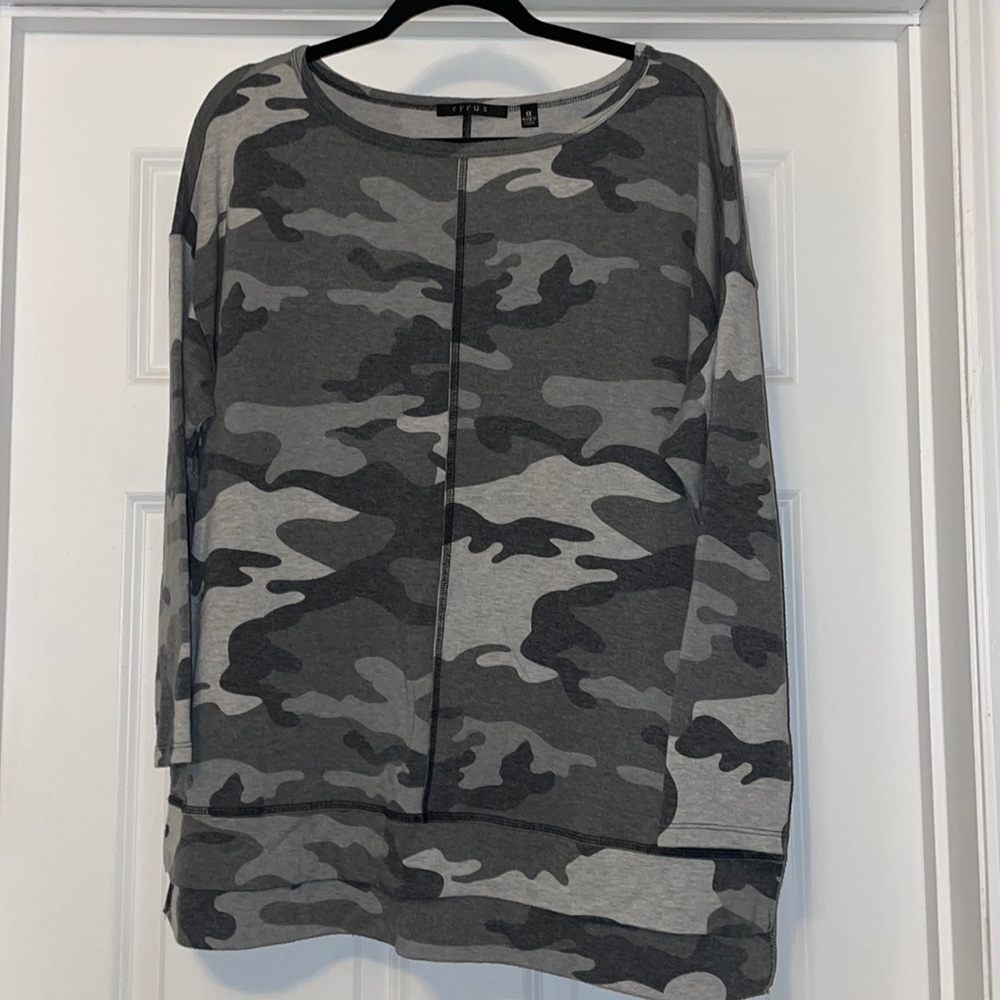 Camo lightweight sweatshirt